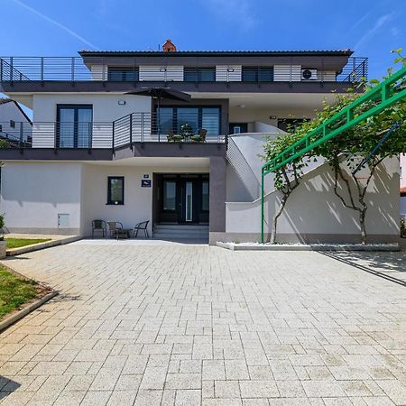 Villa Ida 罗维尼 外观 照片